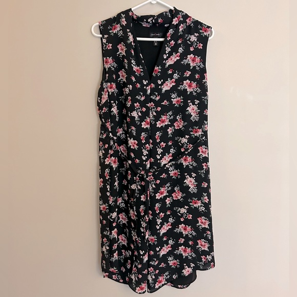 Stork & Babe Printed Sleeveless Box Pleat Maternity Dress, Black Floral Peach - Picture 4 of 7